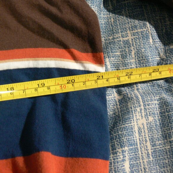 GUESS ORIGINALS CREWNECK SWEATER MEDIUM - Picture 3 of 4